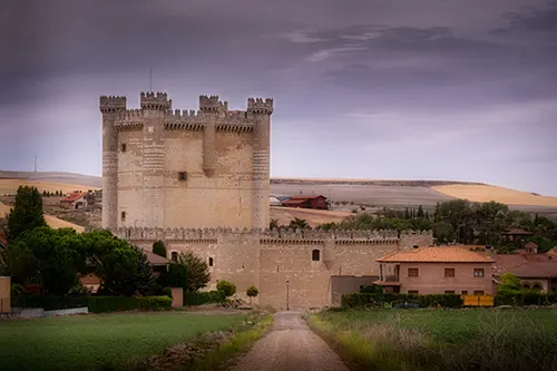 castillo-de-fuensaldaña