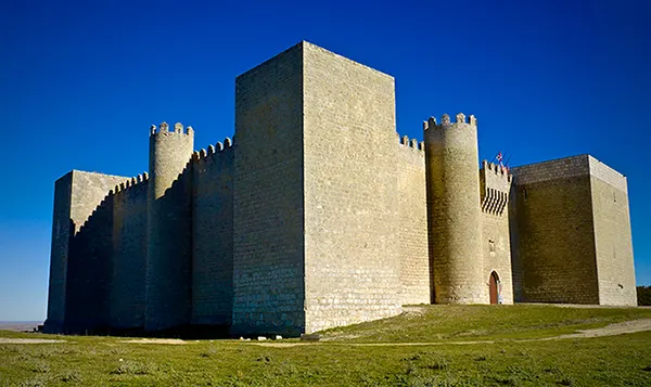 castillo-de-montealegre-de-campos